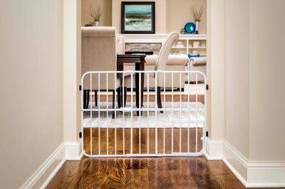 Carlson Pet Products Tuffy Expandable Pet Gate with Door
